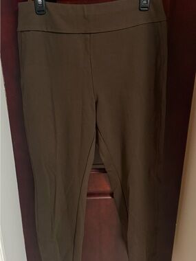 EUC Express Women’s Brown Pull-On Dress Pants | Size Large